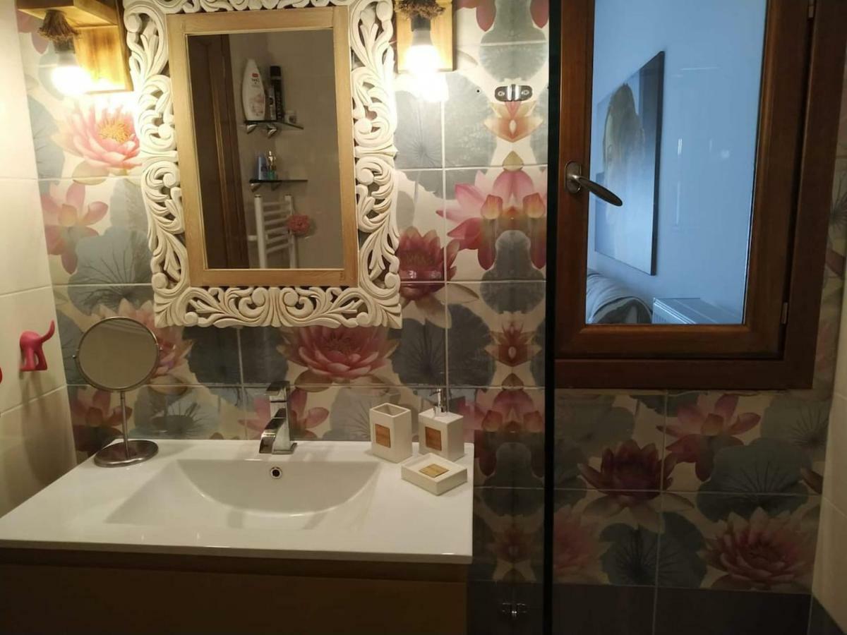 Loutraki Μοναδικής Θέσης Διαμέρισμα Στη Θάλασσα Kültér fotó