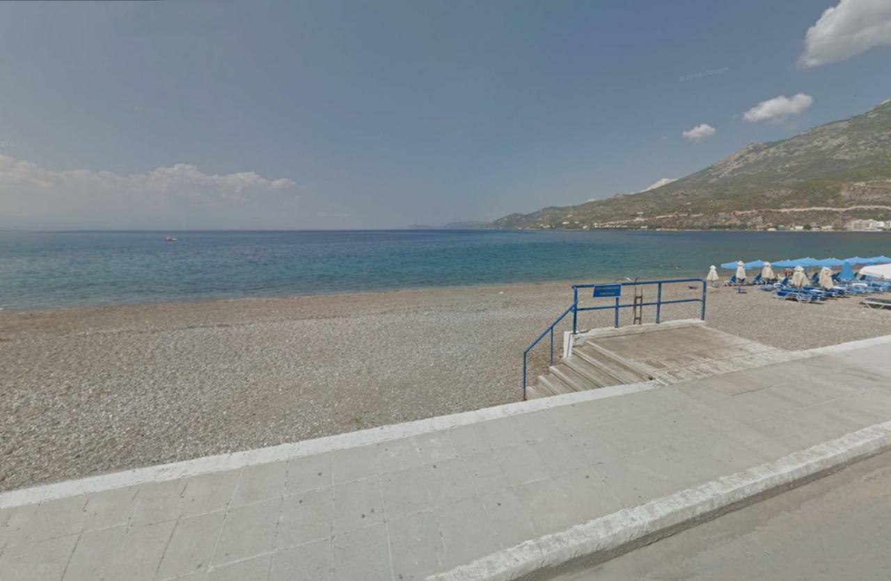 Loutraki Μοναδικής Θέσης Διαμέρισμα Στη Θάλασσα Kültér fotó